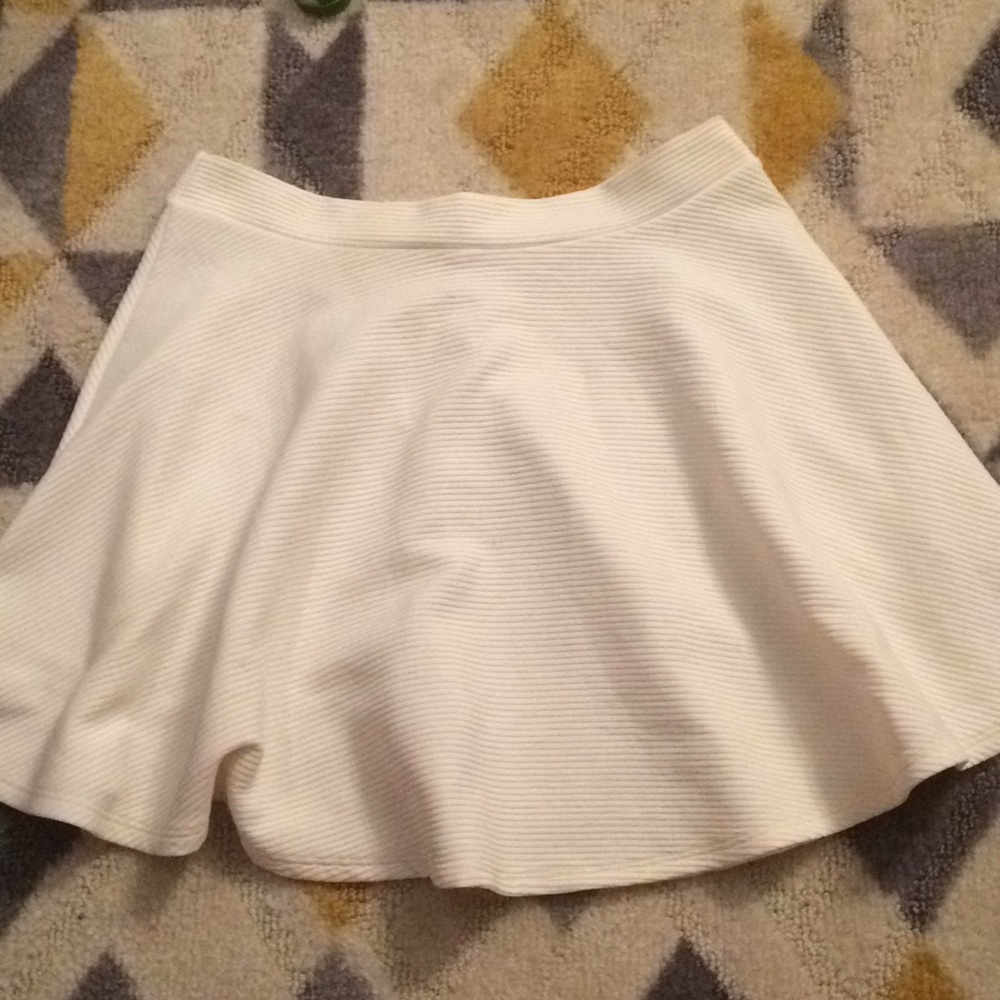White circle skirt